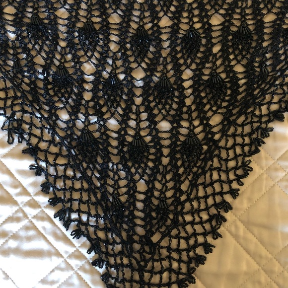 Cache shawl - Picture 3 of 4